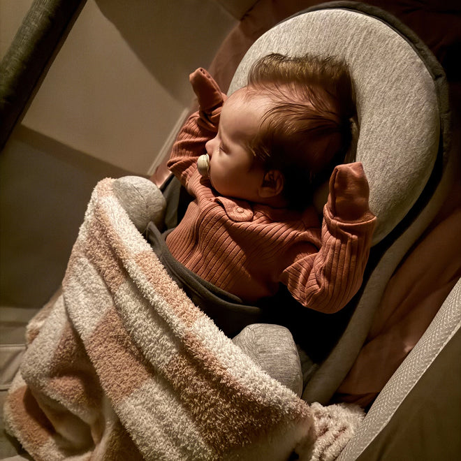 Baby napping in DreamCradle